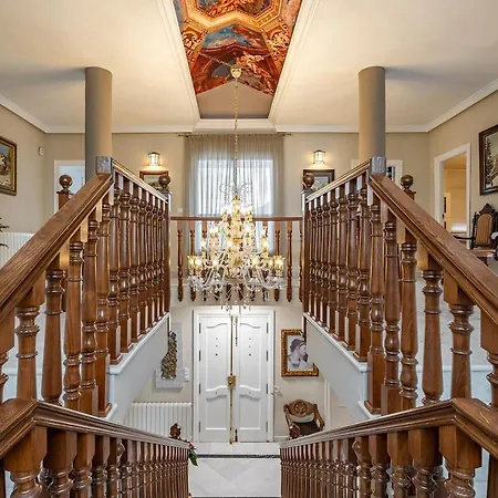 Вилла Casa De Amigos La Latina Con Piscina, Chimenea Y Barbacoa