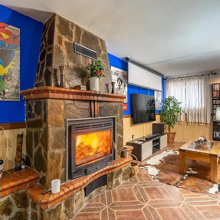 Casa De Amigos La Latina Con Piscina, Chimenea Y Barbacoa Ильора